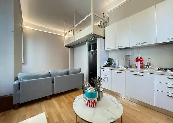 Borghese & Albani - Luxury Loft Apartment
